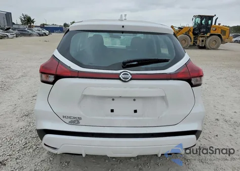 2021 Nissan Kicks S z USA, uszkodzony, nr VIN 3N1CP5BV7ML471265